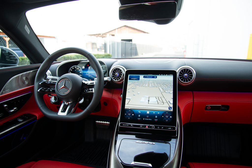 Thumbnail: 2026 Mercedes-Benz AMG GT - 17