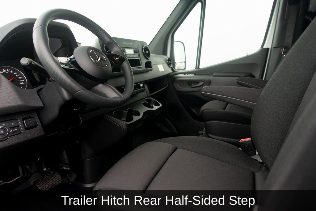 Thumbnail: 2025 Mercedes-Benz Sprinter - 29