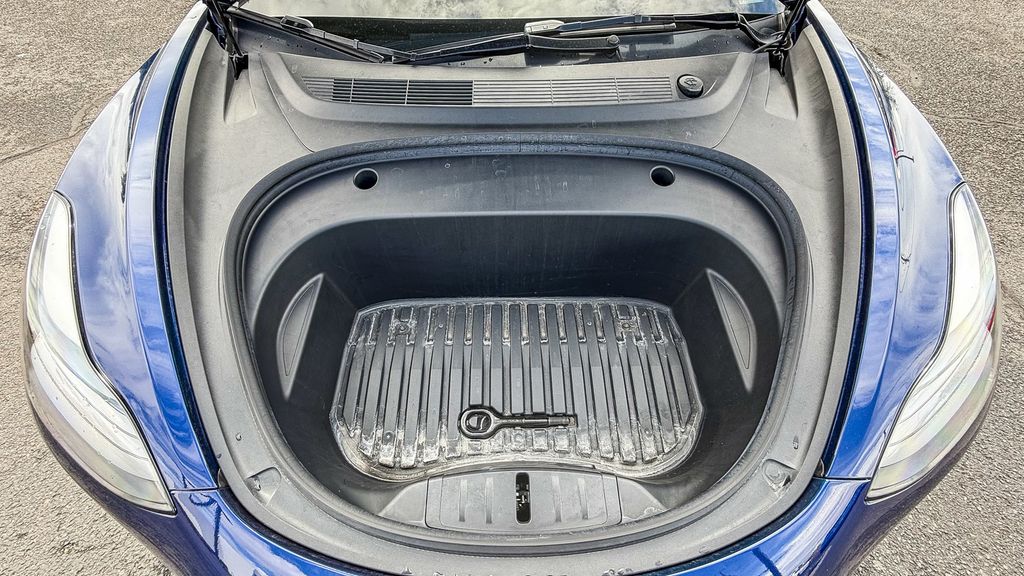 Thumbnail: 2023 Tesla Model 3 - 25