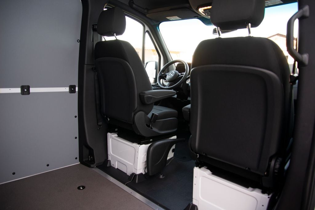 Thumbnail: 2026 Mercedes-Benz Sprinter - 18