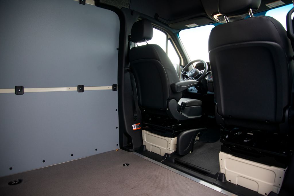 Thumbnail: 2026 Mercedes-Benz Sprinter - 19