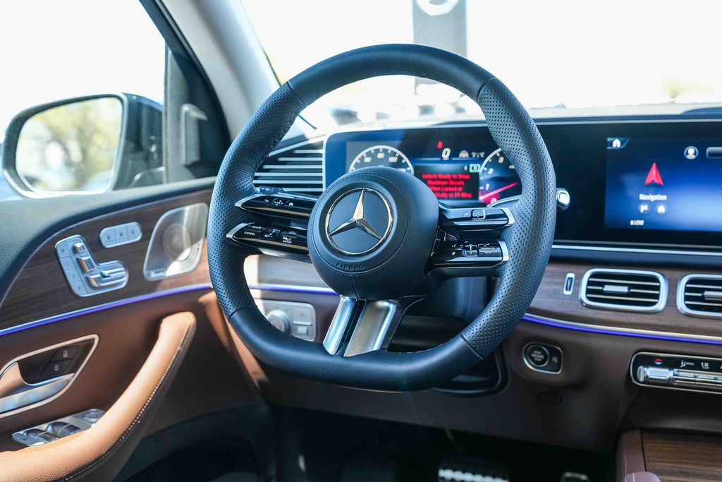 Thumbnail: 2026 Mercedes-Benz GLS - 20