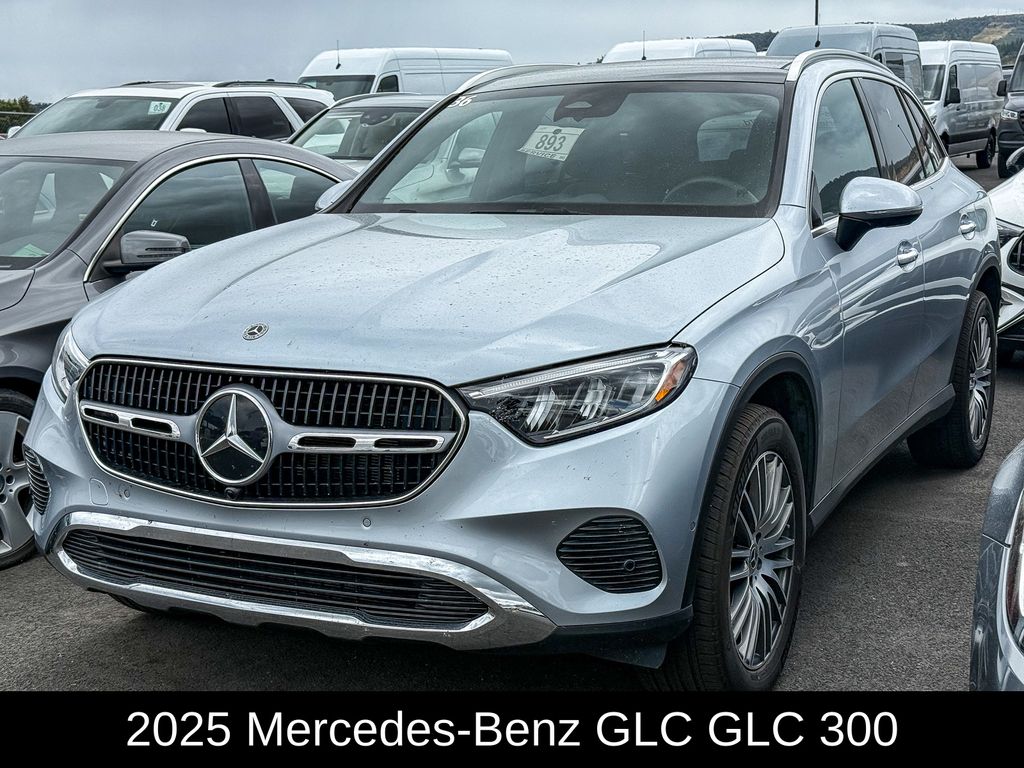 2025 Mercedes-Benz GLC GLC 300 4MATIC's photo
