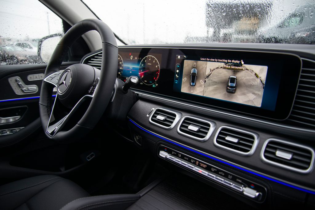 Thumbnail: 2026 Mercedes-Benz GLE - 20