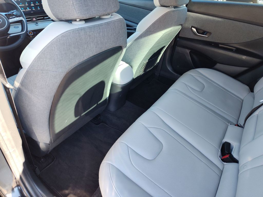 Thumbnail: 2023 Hyundai Elantra - 18