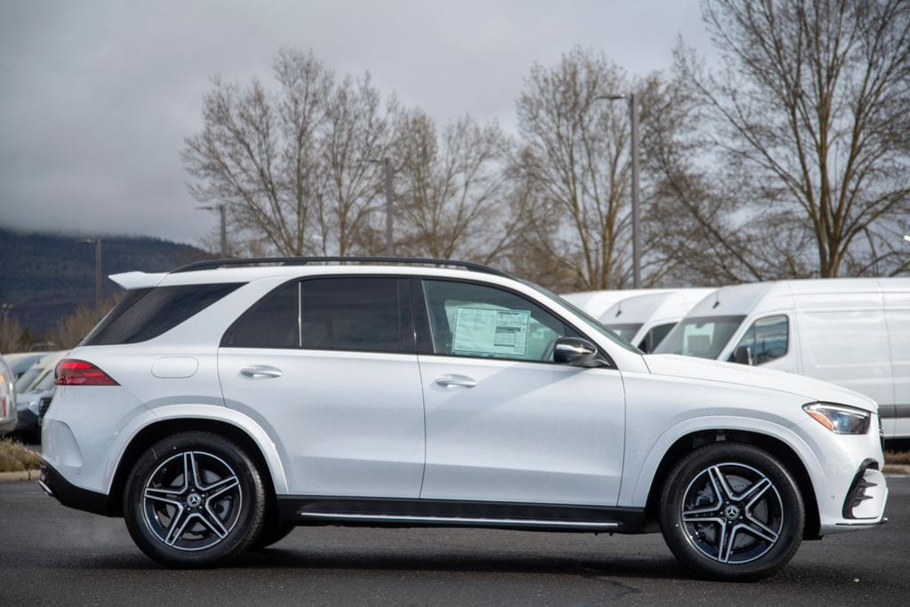 Thumbnail: 2026 Mercedes-Benz GLE - 5