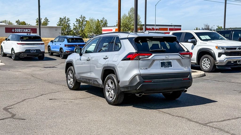 Thumbnail: 2025 Toyota RAV4 - 9