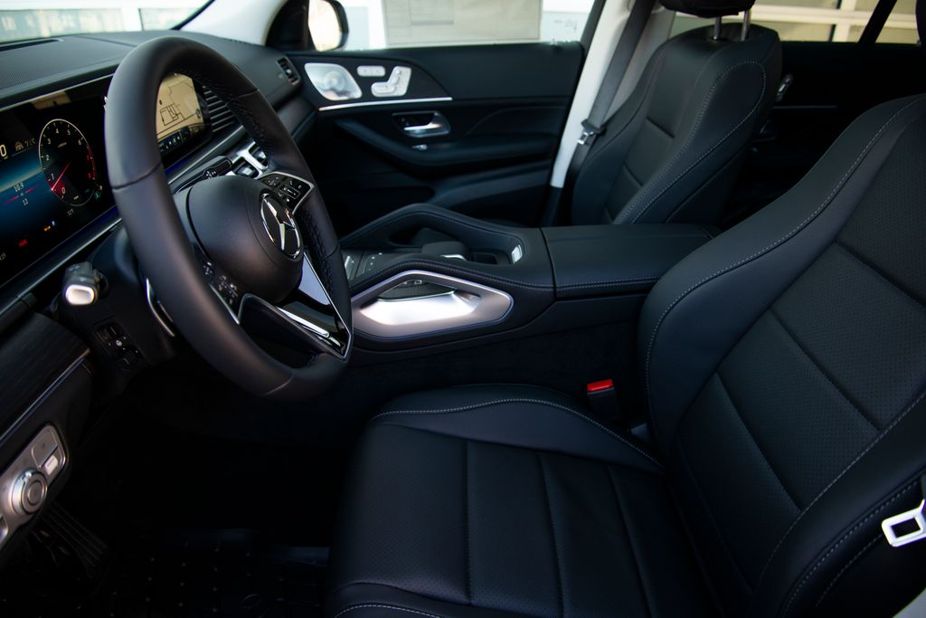 Thumbnail: 2026 Mercedes-Benz GLE - 11