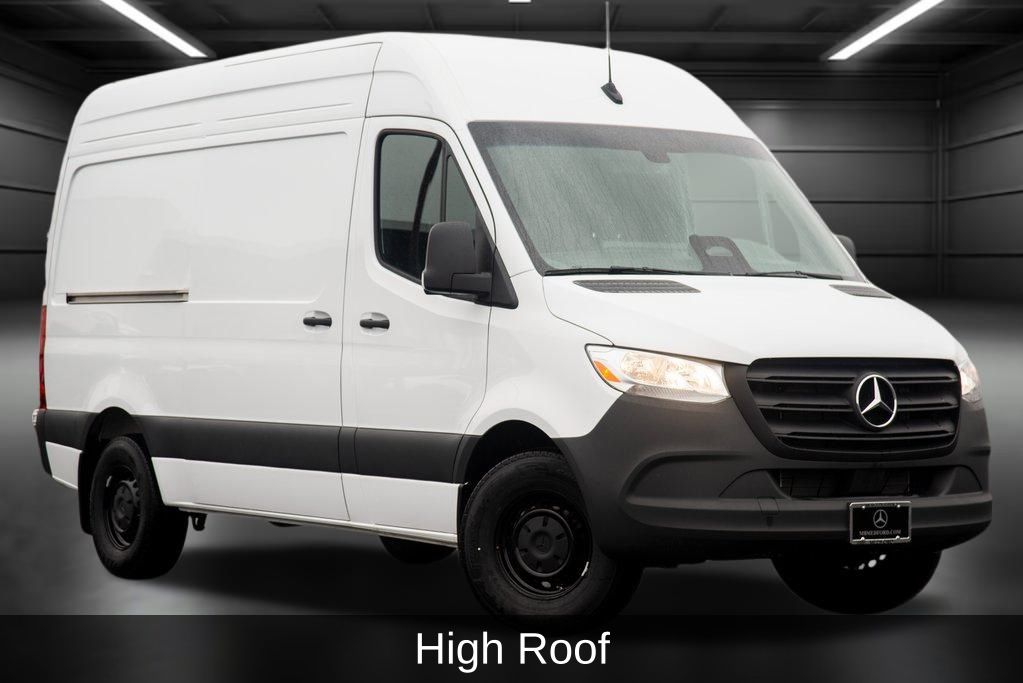 Thumbnail: 2025 Mercedes-Benz Sprinter - 3