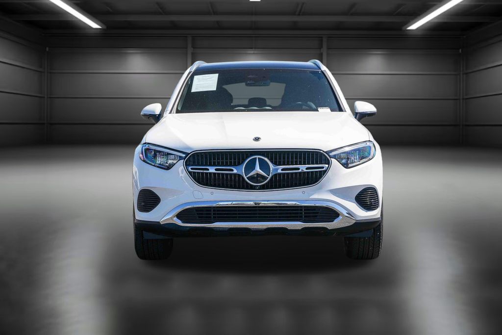 Thumbnail: 2025 Mercedes-Benz GLC - 5