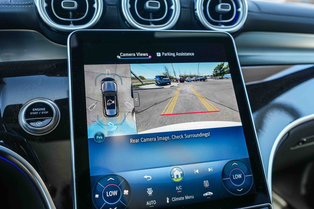 Thumbnail: 2025 Mercedes-Benz GLC - 29