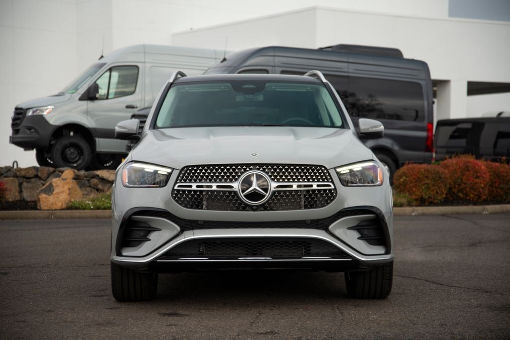 Thumbnail: 2026 Mercedes-Benz GLE - 2