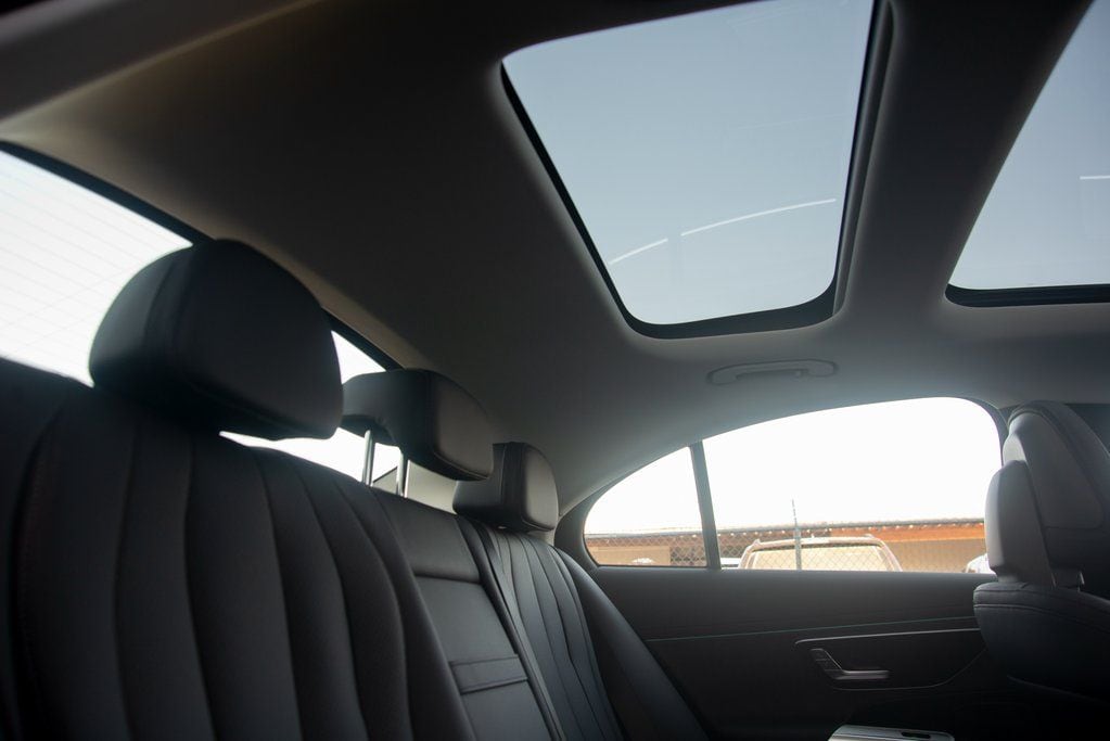 Thumbnail: 2025 Mercedes-Benz E-Class - 25