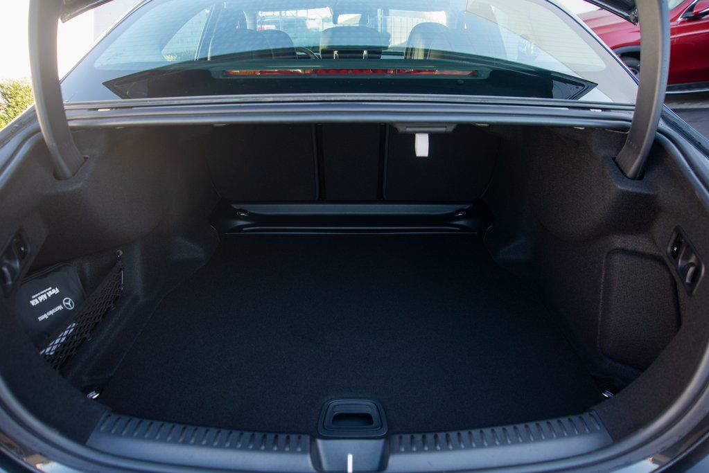 Thumbnail: 2025 Mercedes-Benz E-Class - 33