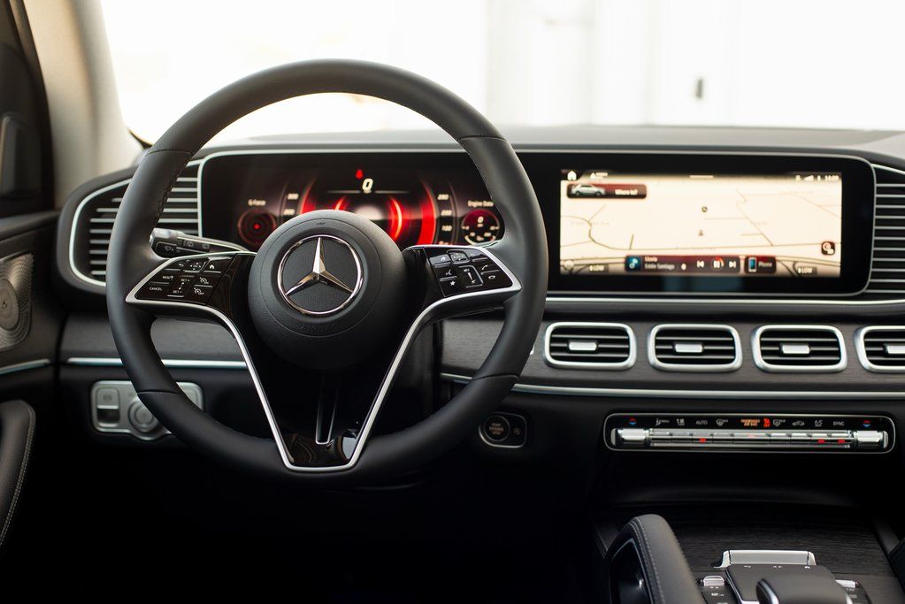 Thumbnail: 2025 Mercedes-Benz GLE - 32