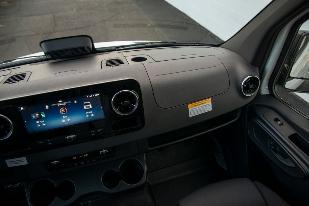 Thumbnail: 2026 Mercedes-Benz Sprinter - 19