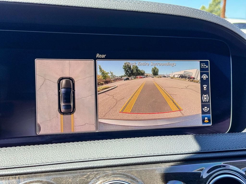 Thumbnail: 2019 Mercedes-Benz S-Class - 24
