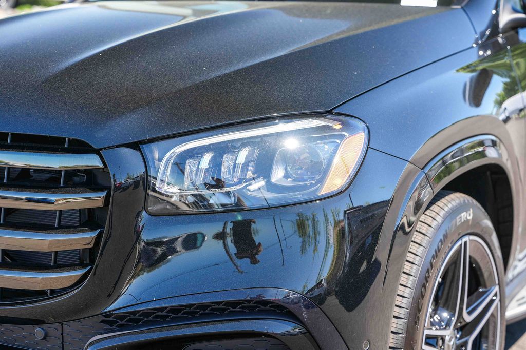 Thumbnail: 2026 Mercedes-Benz GLS - 9