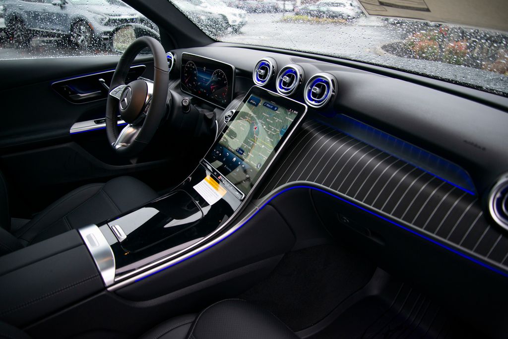 Thumbnail: 2026 Mercedes-Benz GLC - 18