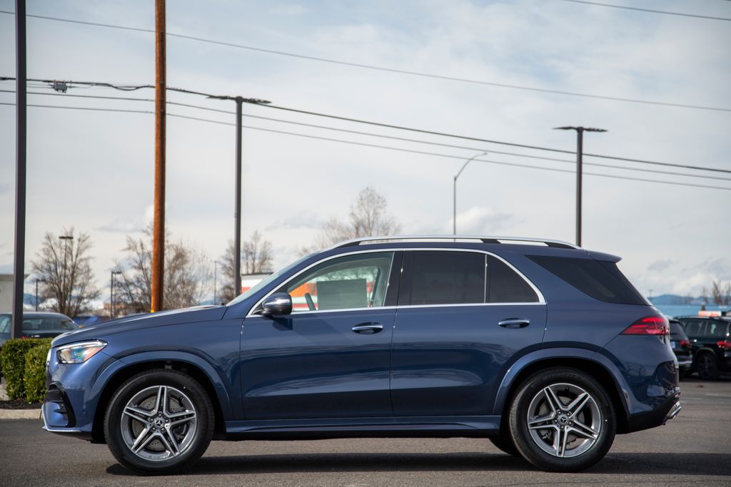 Thumbnail: 2026 Mercedes-Benz GLE - 6