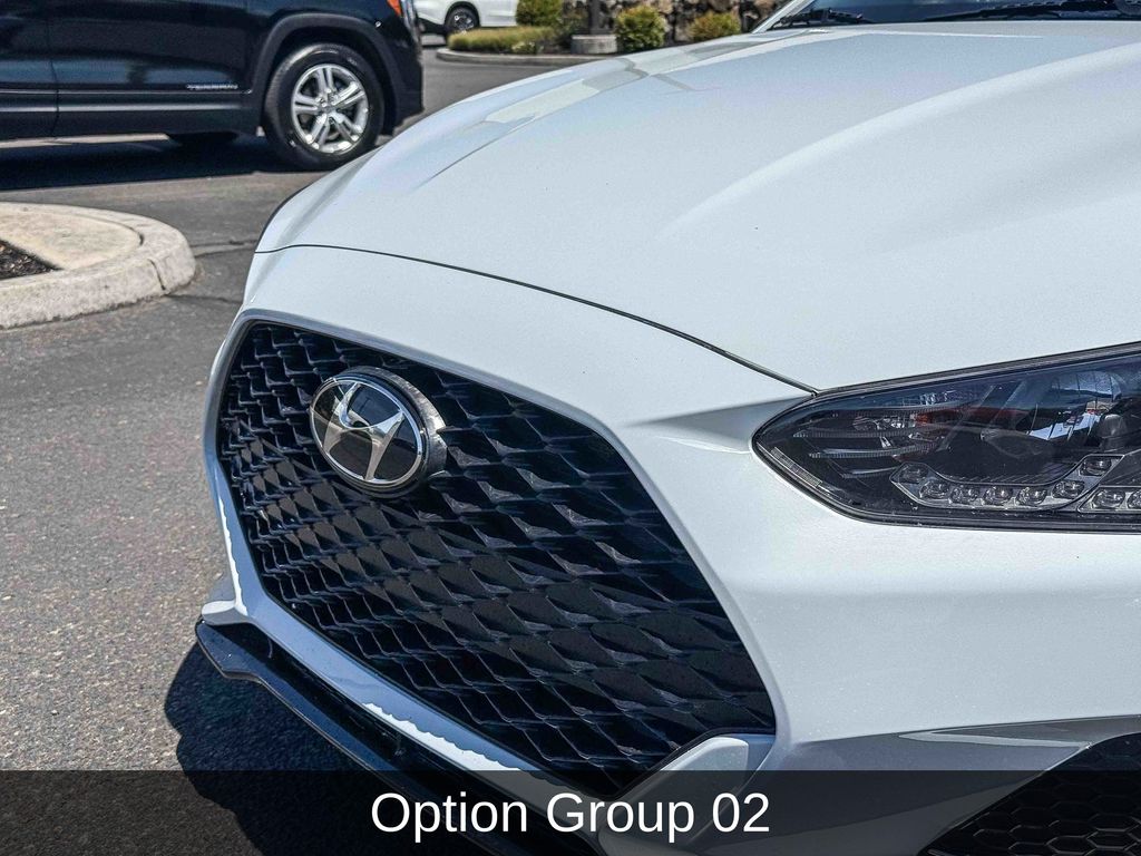 Thumbnail: 2020 Hyundai Veloster - 2
