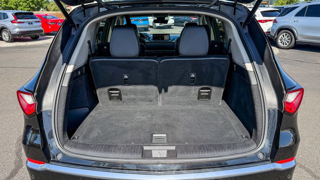 Thumbnail: 2023 Acura MDX - 27