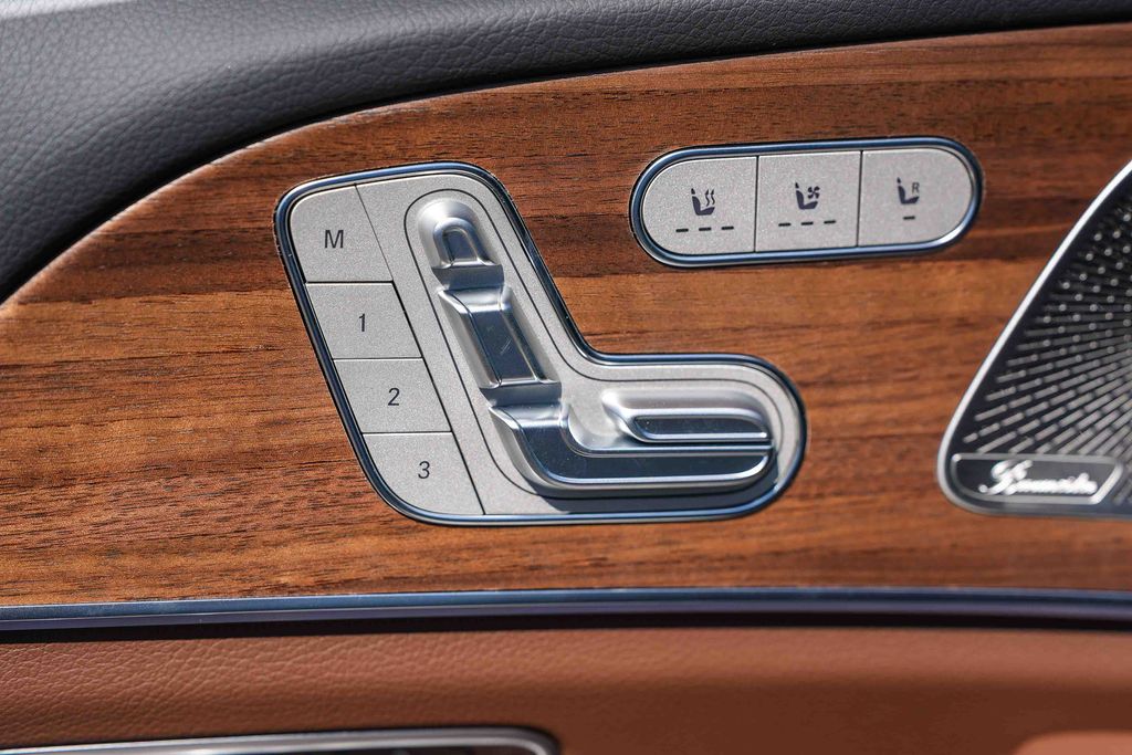 Thumbnail: 2026 Mercedes-Benz GLS - 25