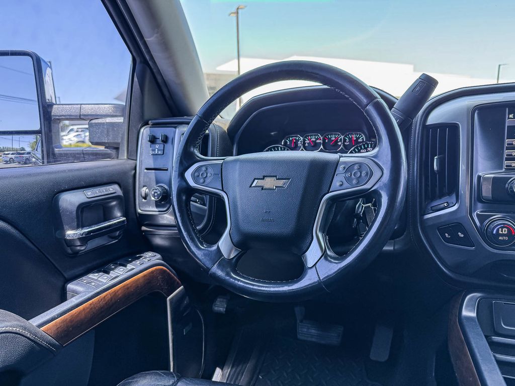 Thumbnail: 2015 Chevrolet Silverado 1500 - 15