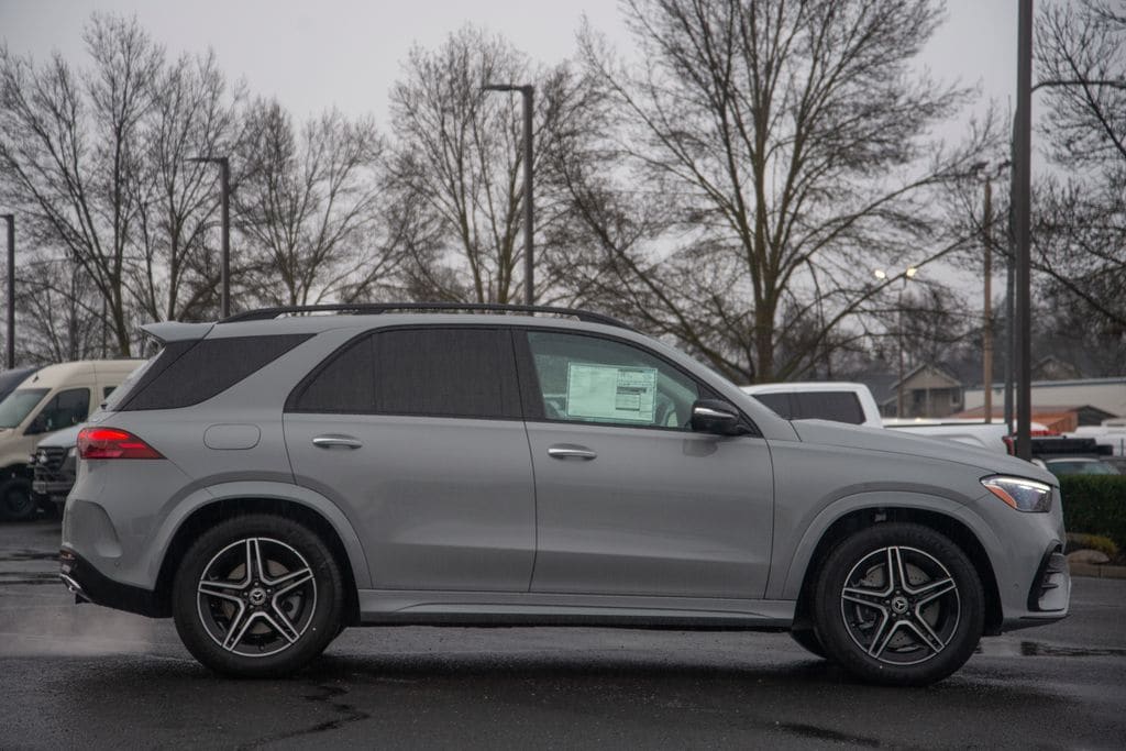 Thumbnail: 2026 Mercedes-Benz GLE - 5