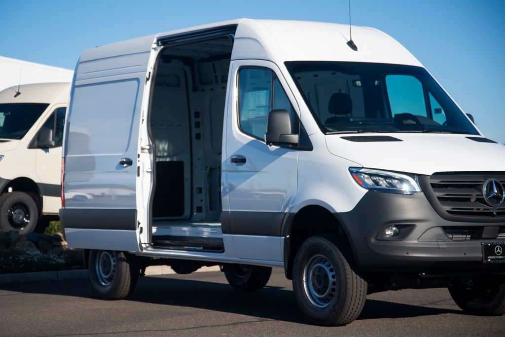 Thumbnail: 2026 Mercedes-Benz Sprinter - 6