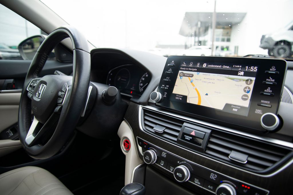 Thumbnail: 2018 Honda Accord - 22