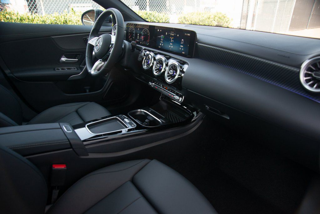 Thumbnail: 2025 Mercedes-Benz CLA - 28