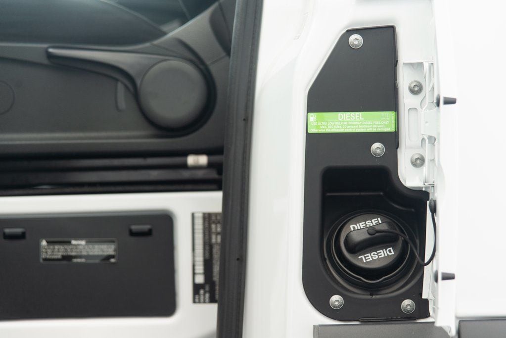 Thumbnail: 2025 Mercedes-Benz Sprinter - 25