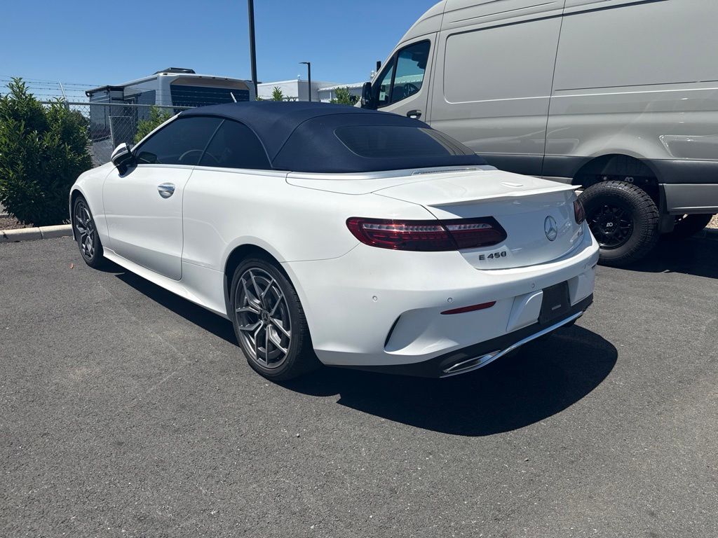 Thumbnail: 2023 Mercedes-Benz E-Class - 3
