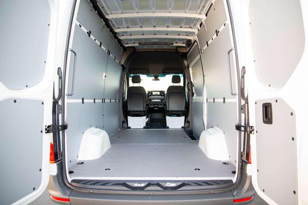 Thumbnail: 2026 Mercedes-Benz Sprinter - 18