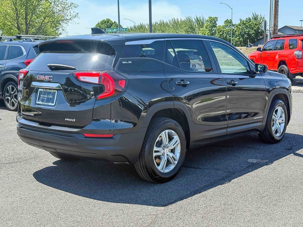 Thumbnail: 2024 GMC Terrain - 6