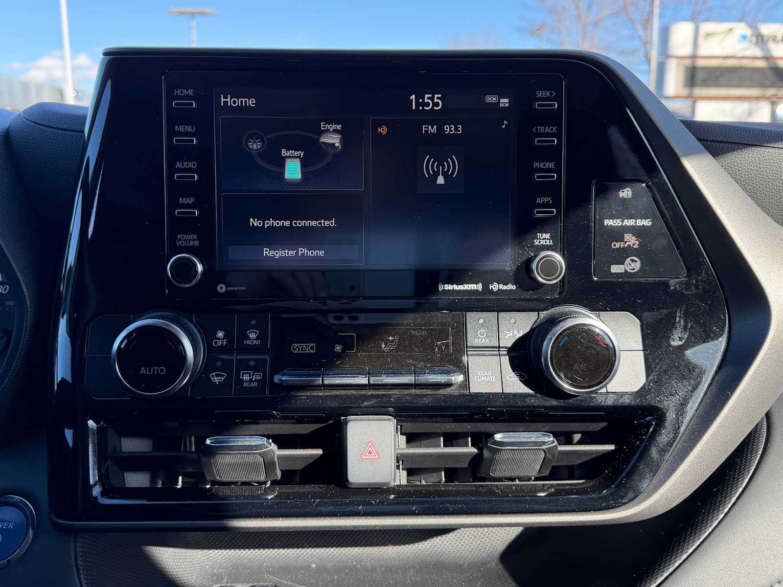 Thumbnail: 2022 Toyota Highlander - 15