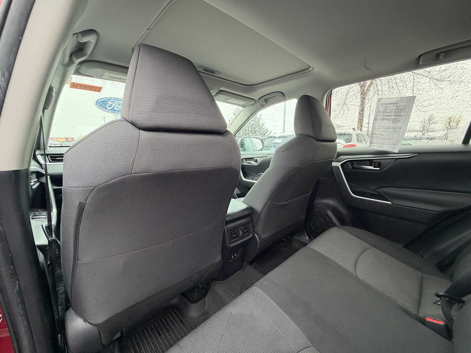 Thumbnail: 2021 Toyota RAV4 - 28