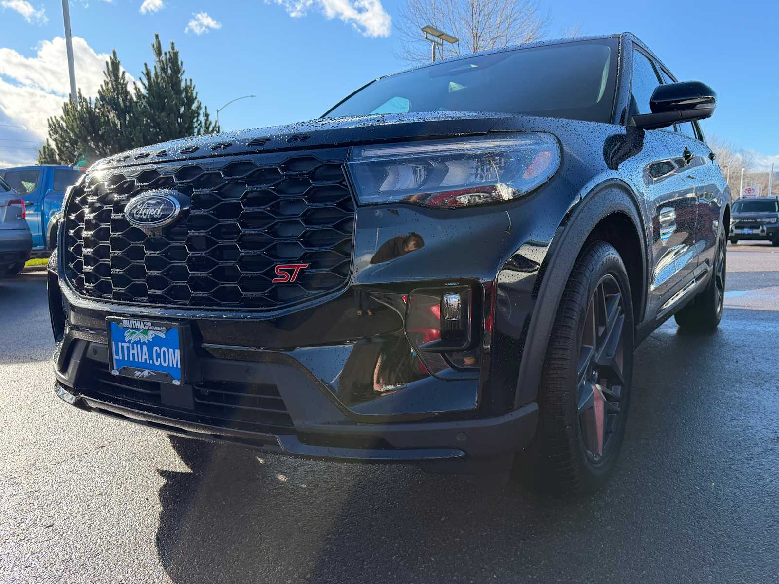 2026 Ford Explorer ST's photo
