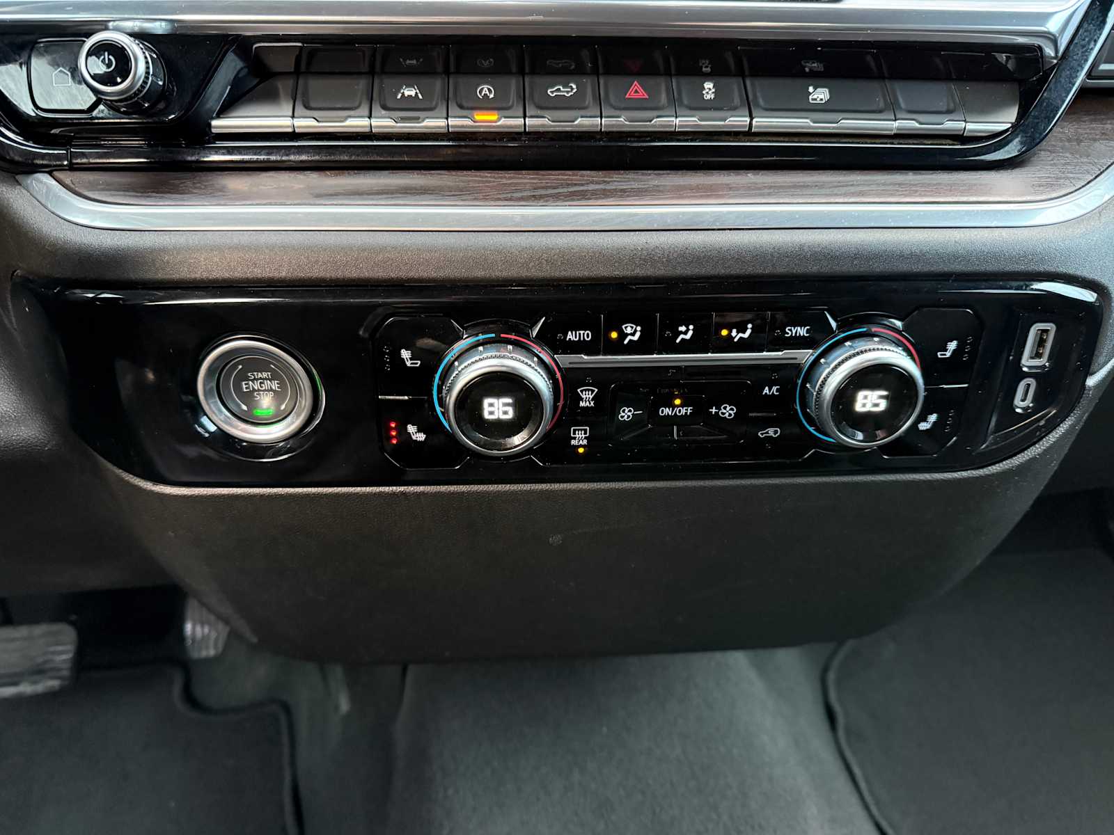 Thumbnail: 2024 GMC Sierra 1500 - 19