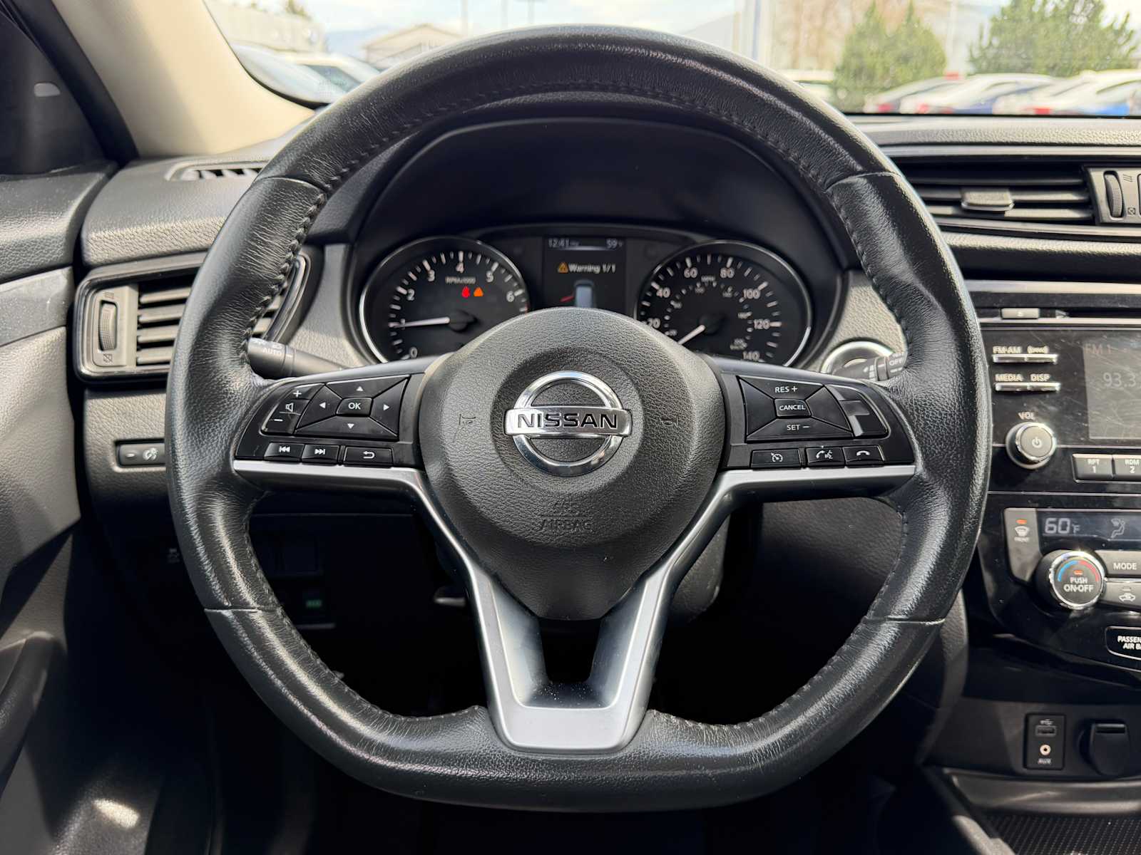 Thumbnail: 2017 Nissan Rogue - 13