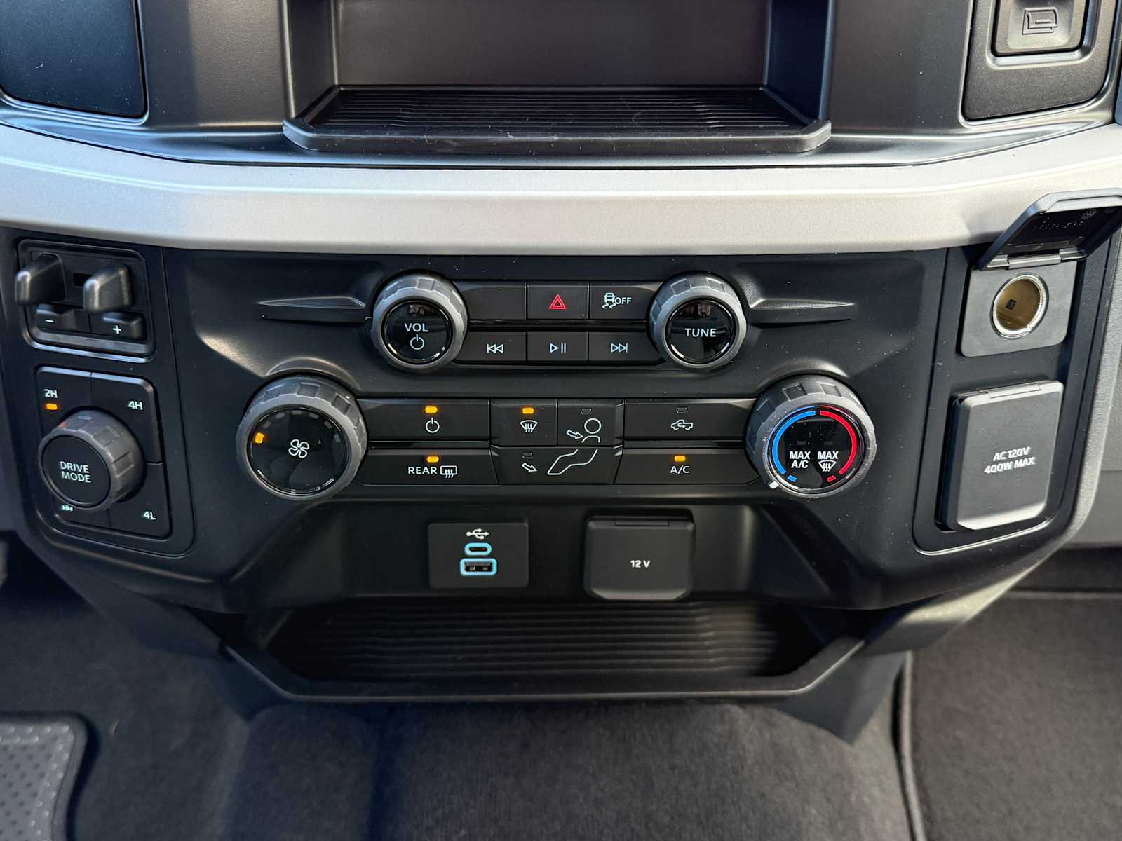 Thumbnail: 2026 Ford F-350 - 19