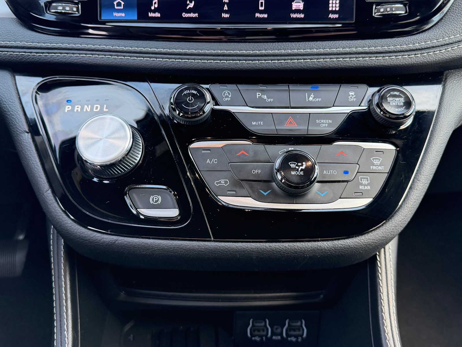 Thumbnail: 2025 Chrysler Pacifica - 17