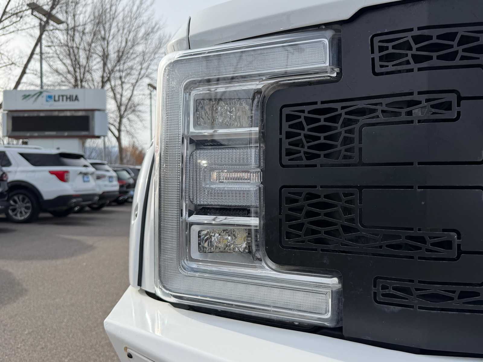 Thumbnail: 2019 Ford Econoline - 3