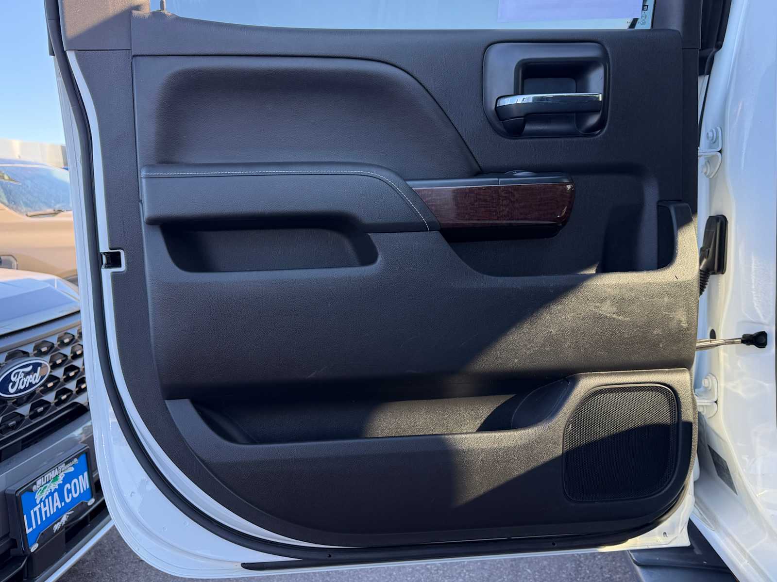 Thumbnail: 2015 GMC Sierra 2500 - 25