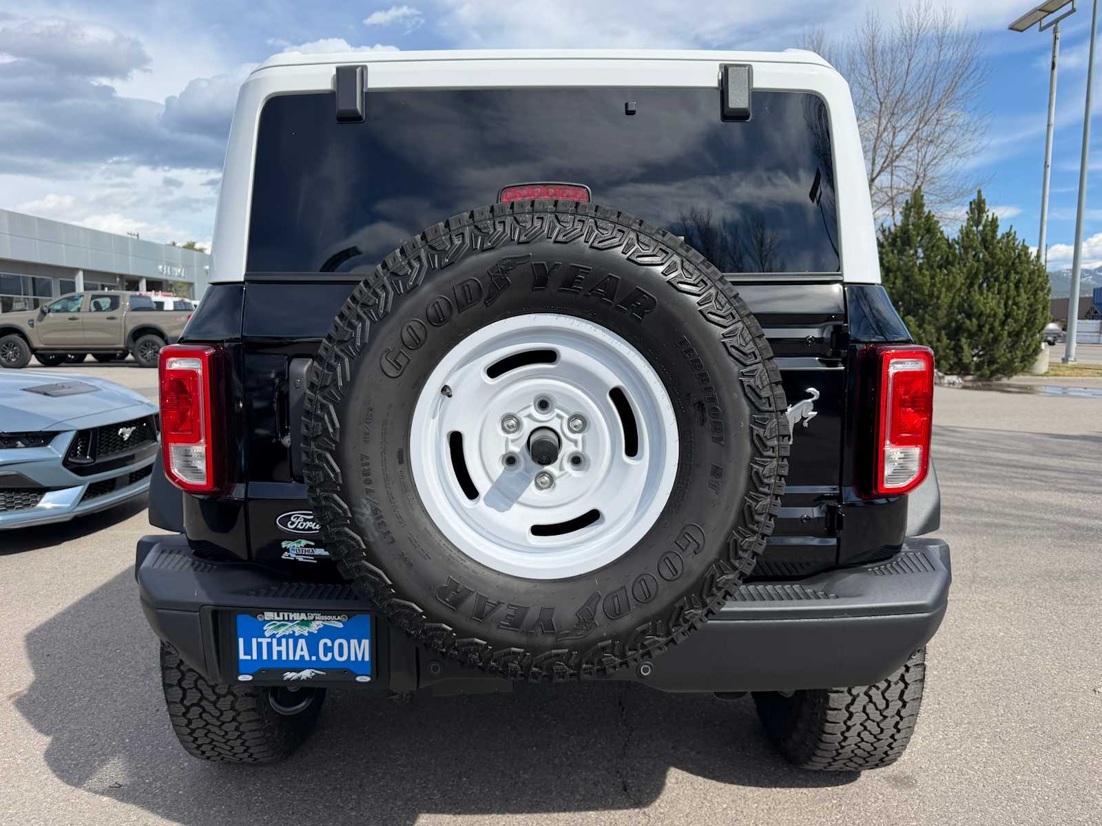 Thumbnail: 2026 Ford Bronco - 8