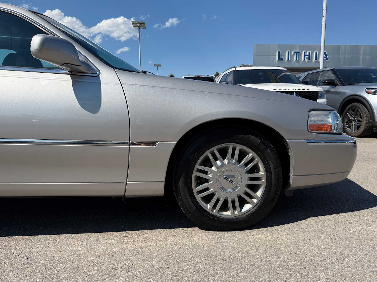 Thumbnail: 2009 Lincoln Town Car - 5