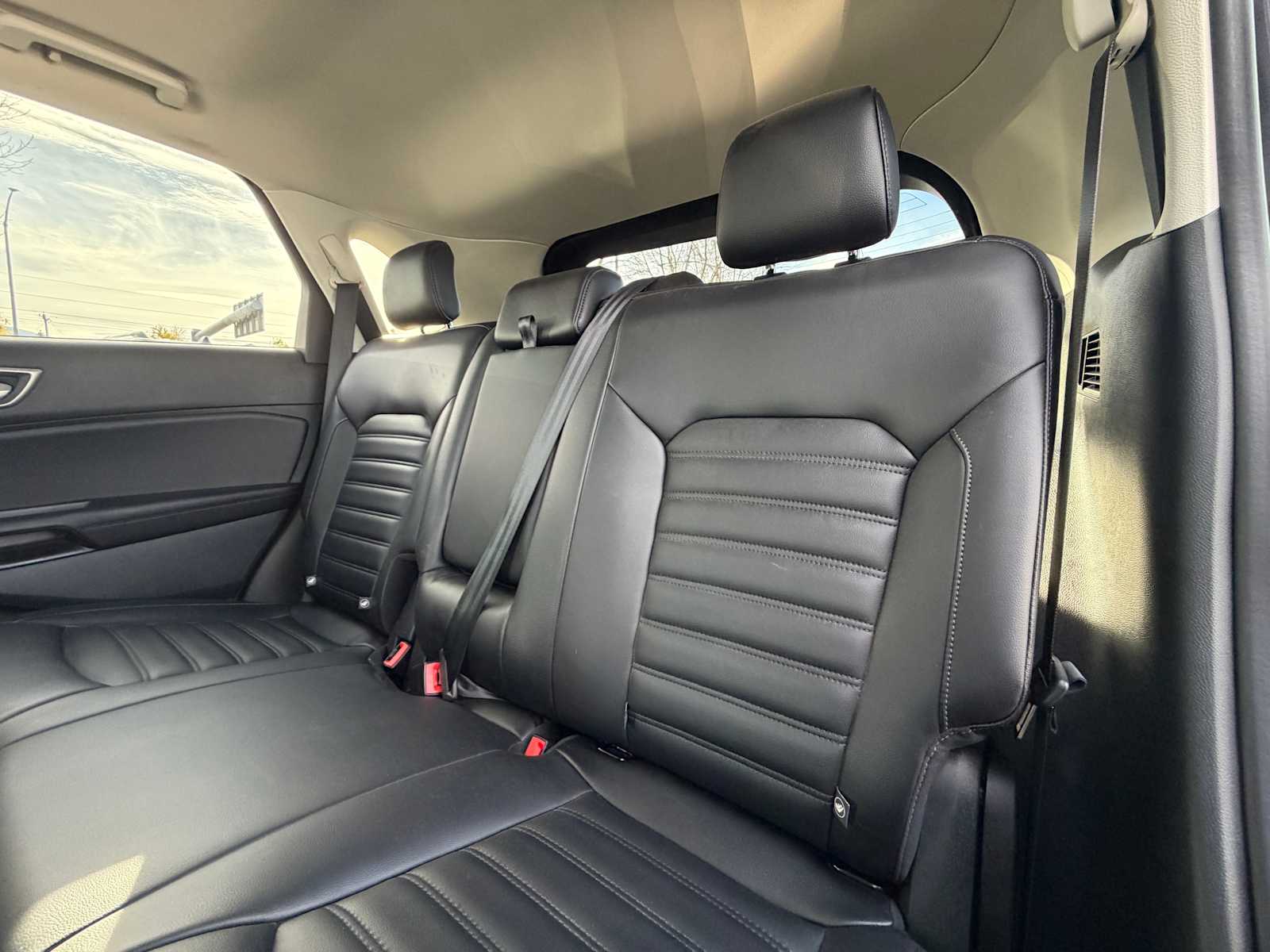 Thumbnail: 2022 Ford Edge - 24