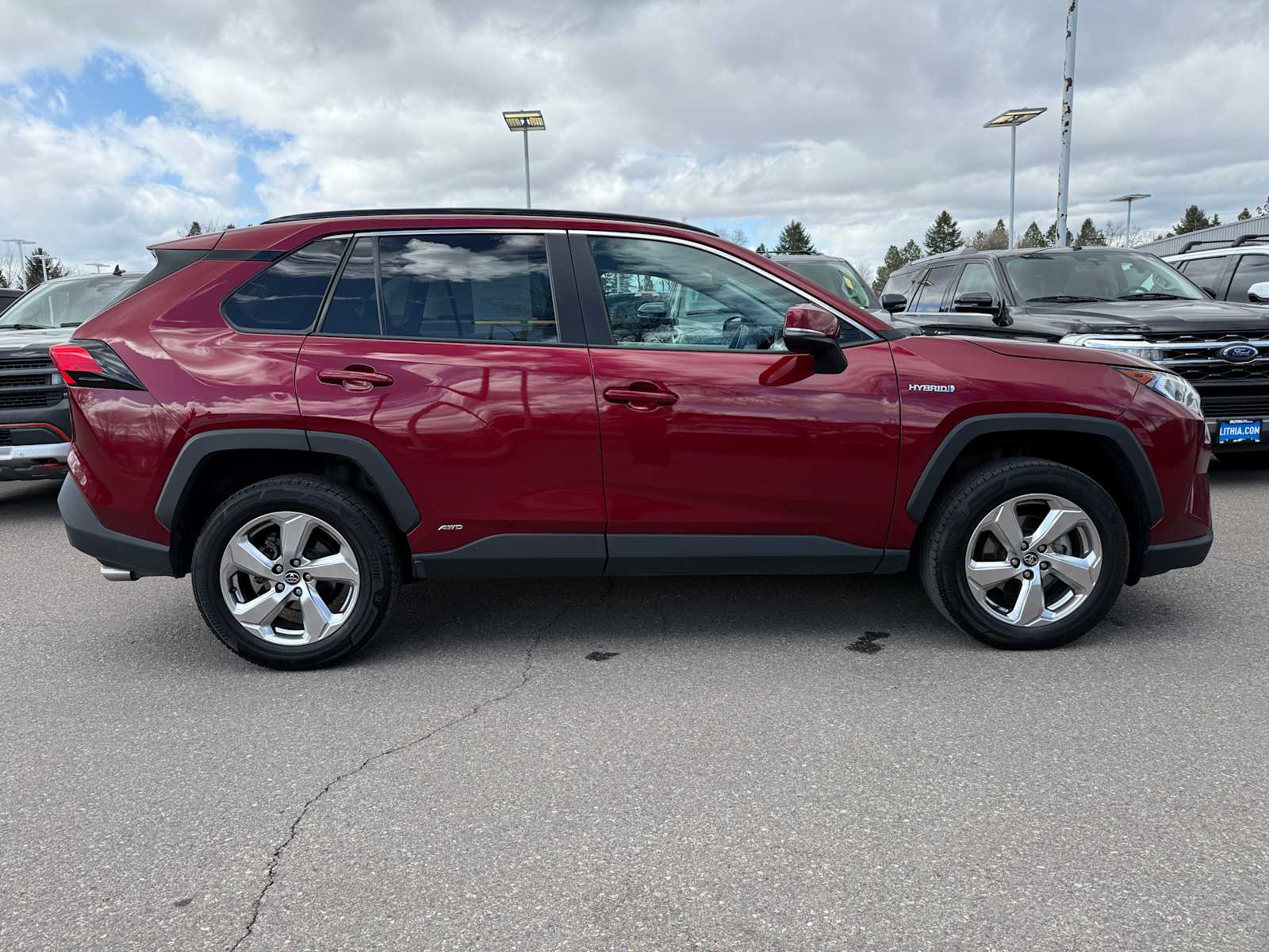 Thumbnail: 2021 Toyota RAV4 - 6