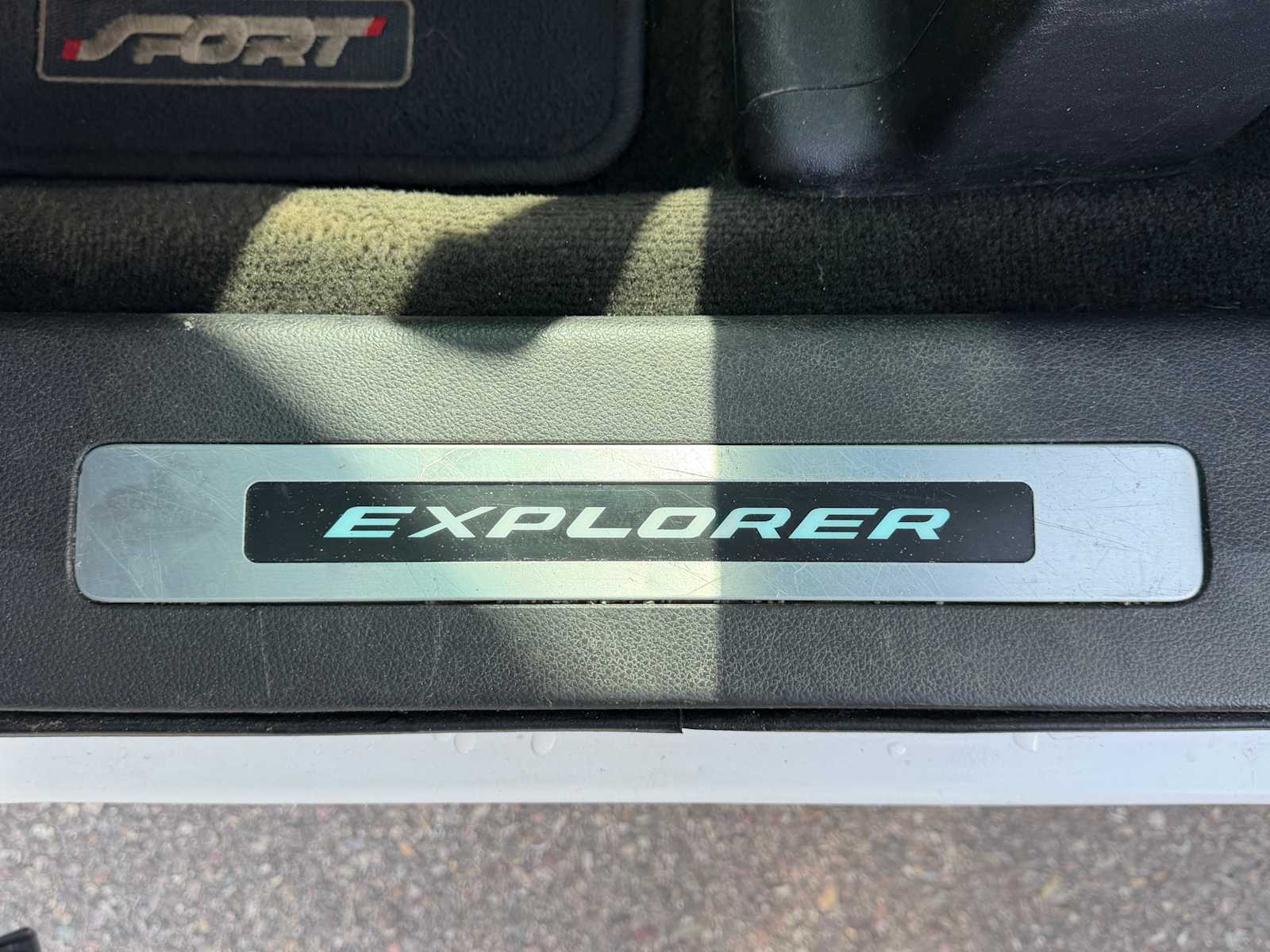 Thumbnail: 2014 Ford Explorer - 11